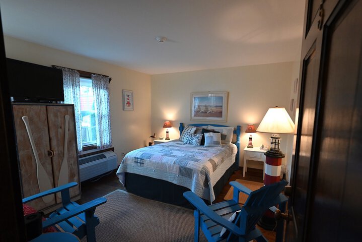 Room 4 of 22