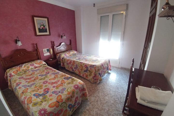 Room 8 of 43
