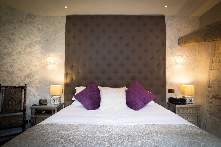 Room 5 of 75