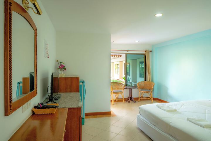 Room 7 of 19