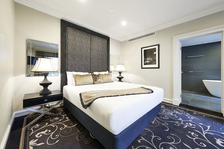 Room 15 of 156