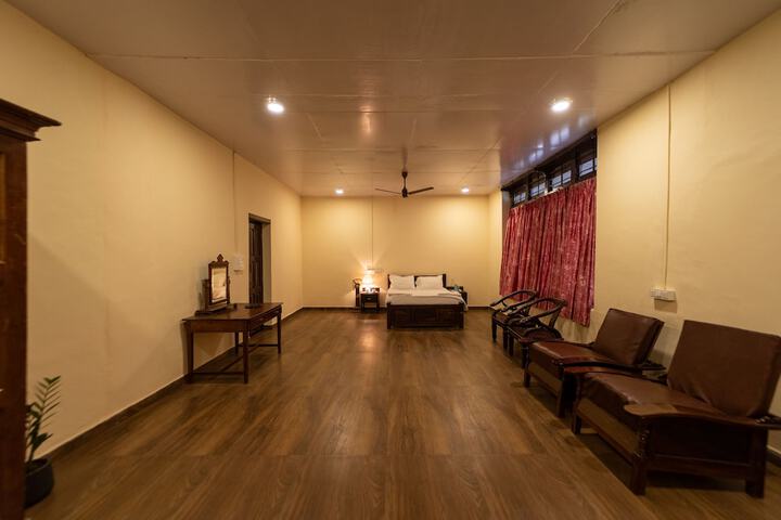 Room 15 of 29