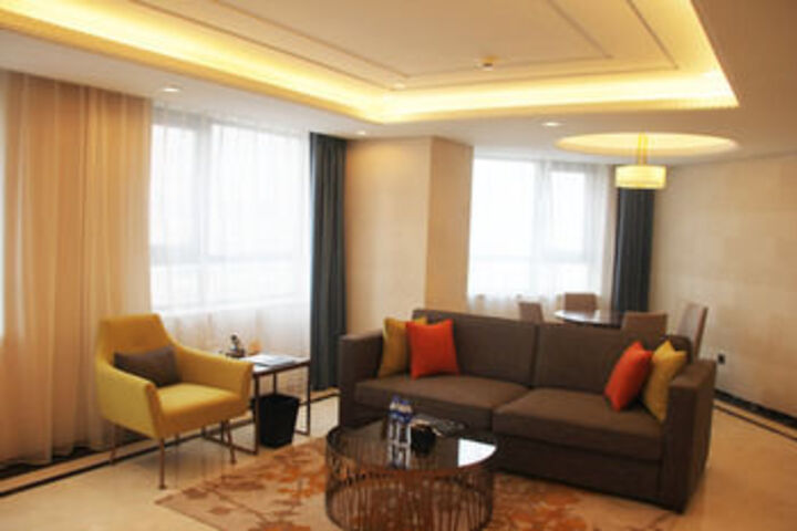 Room 16 of 52