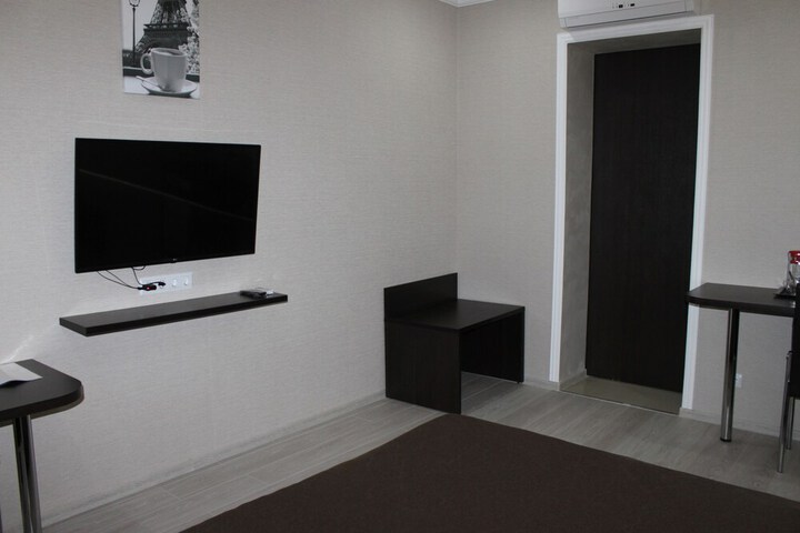 Room 3 of 21