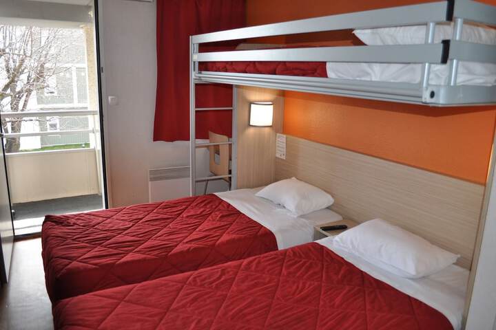 Room 26 of 61