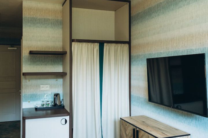 Room 7 of 31