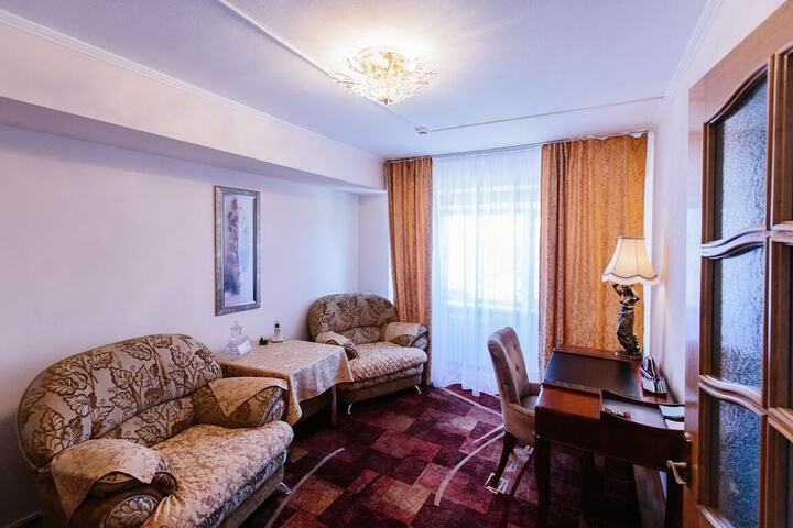 Room 17 of 34