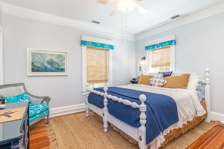 Room 3 of 34