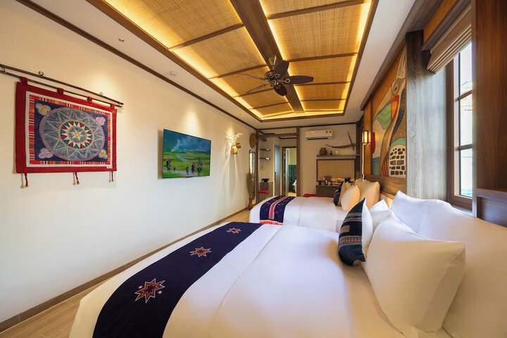 Room 2 of 40