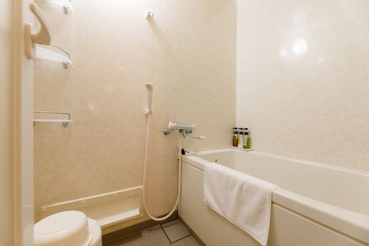 Room 45 of 111