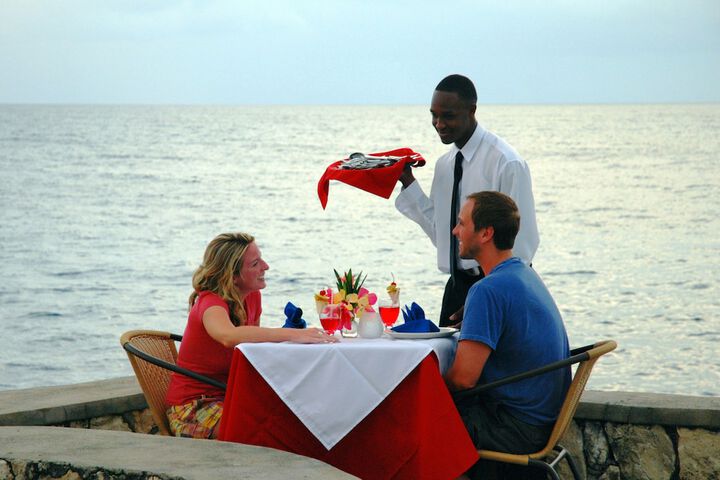 Dining 59 of 72