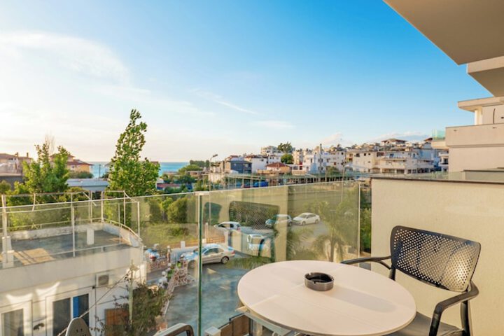 Terrace/Patio 70 of 72
