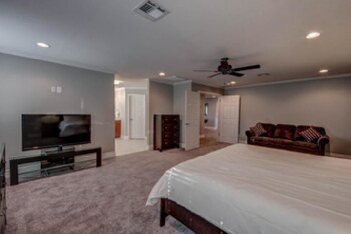 Room 15 of 22
