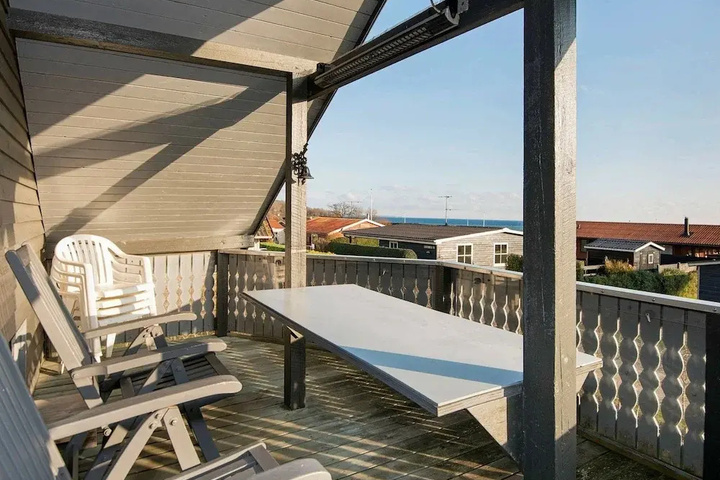 Terrace/Patio 7 of 14