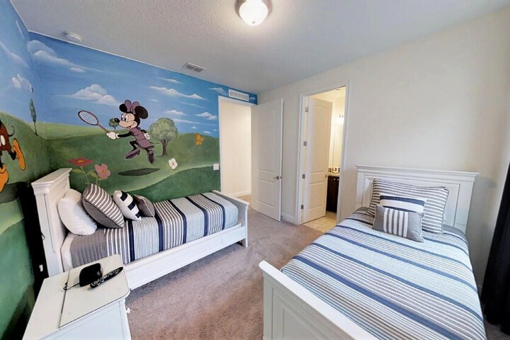 Room 27 of 59