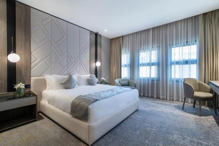 Room 10 of 36