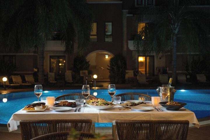 Dining 43 of 59