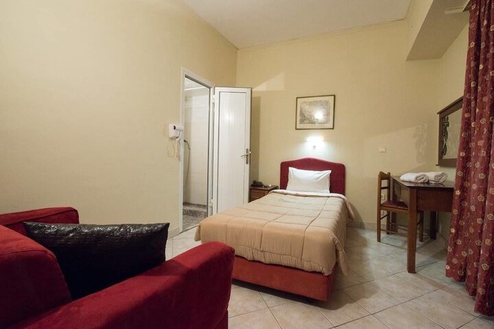 Room 7 of 52