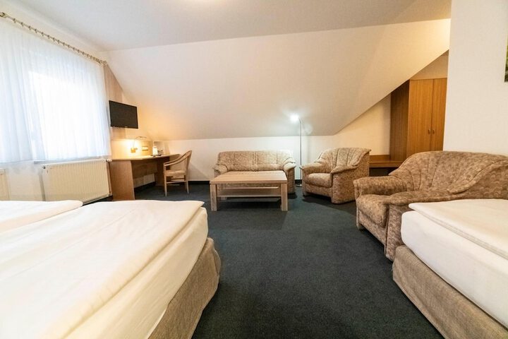 Room 13 of 54