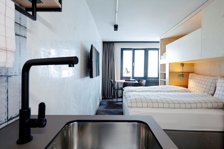 Room 18 of 59
