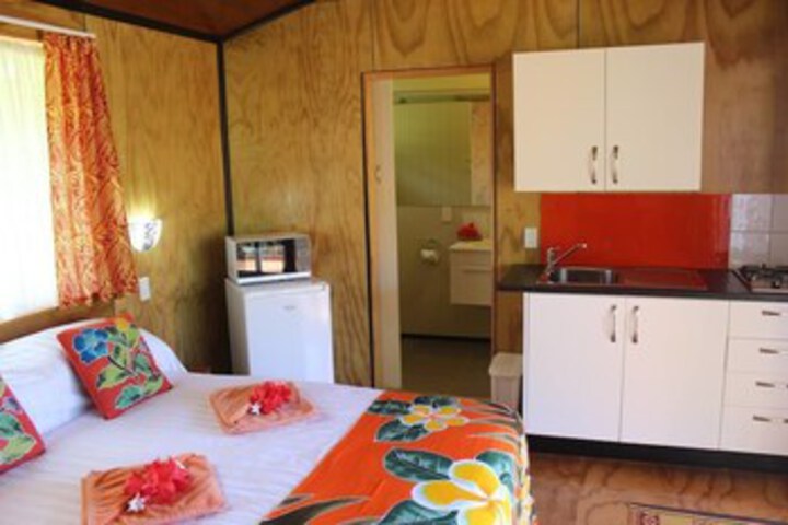 Room 9 of 16