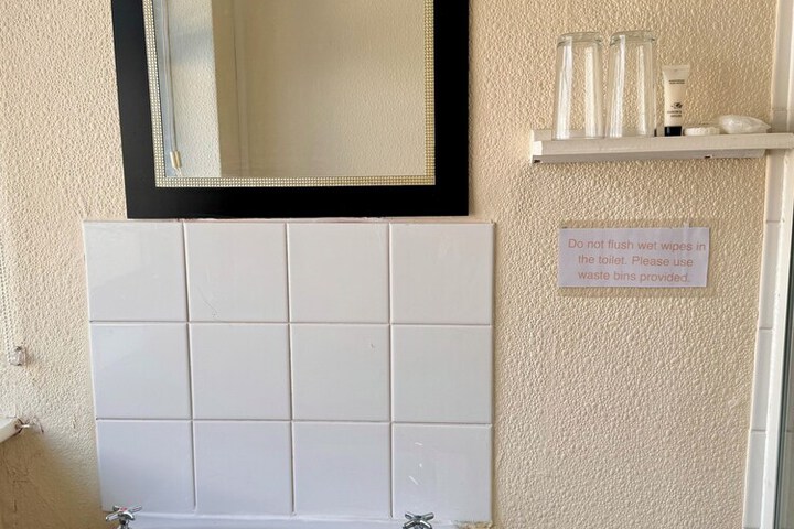 Room 36 of 44