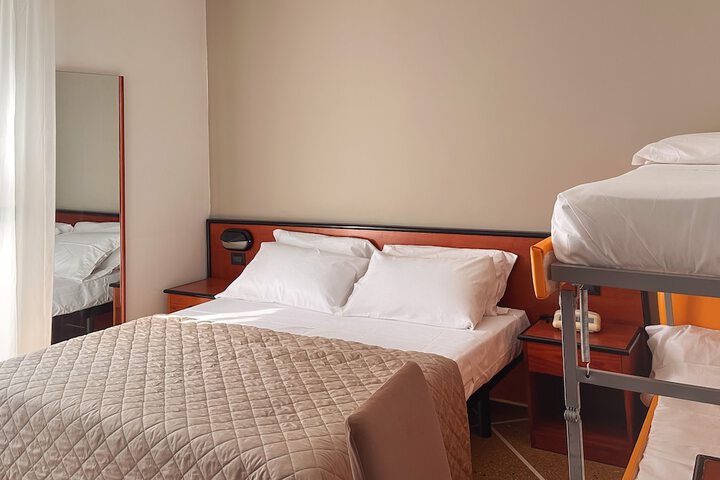 Room 28 of 50