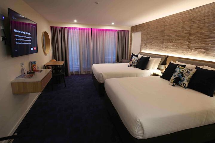 Room 9 of 91
