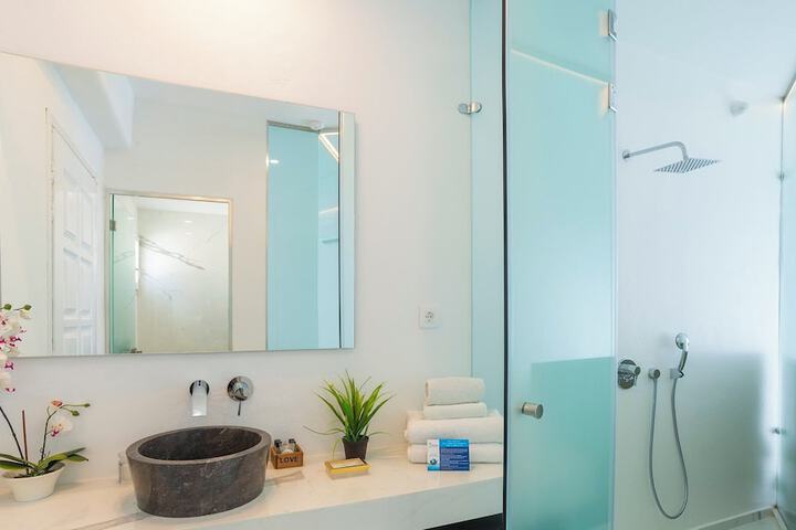 Bathroom Interior Photo