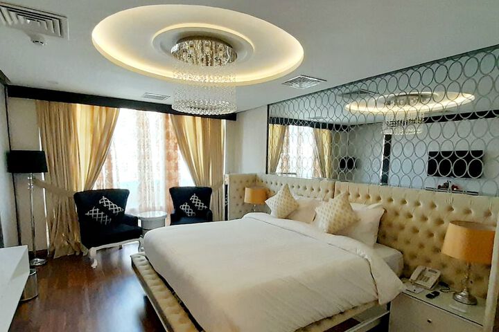 Room 17 of 58
