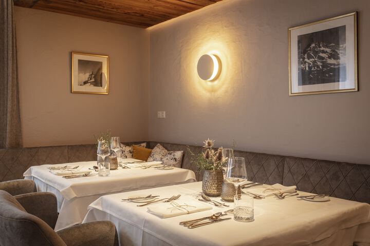 Dining 45 of 59
