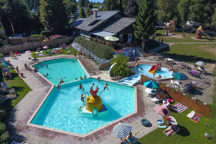 Pool 10 of 28