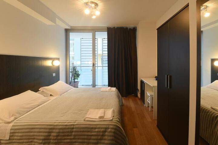 Room 36 of 75