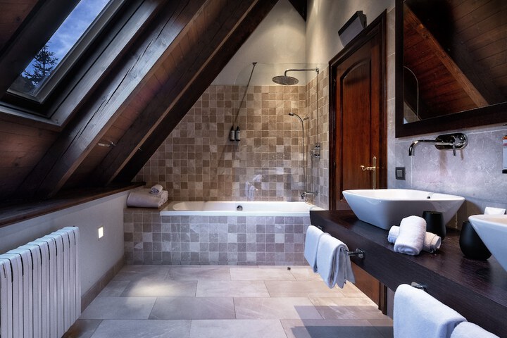 Clean Restrooms
