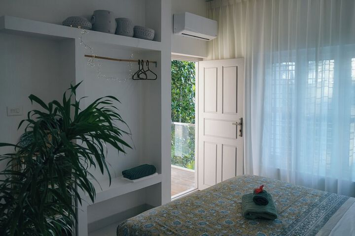 Room 4 of 19