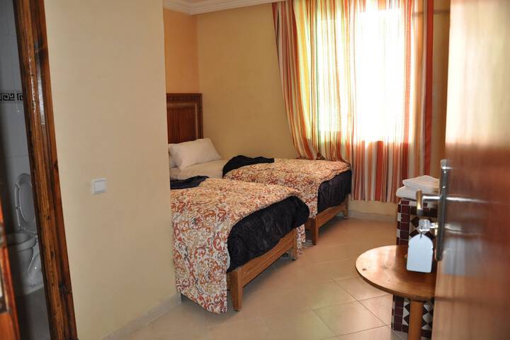 Room 10 of 17