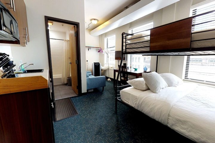 Room 15 of 46