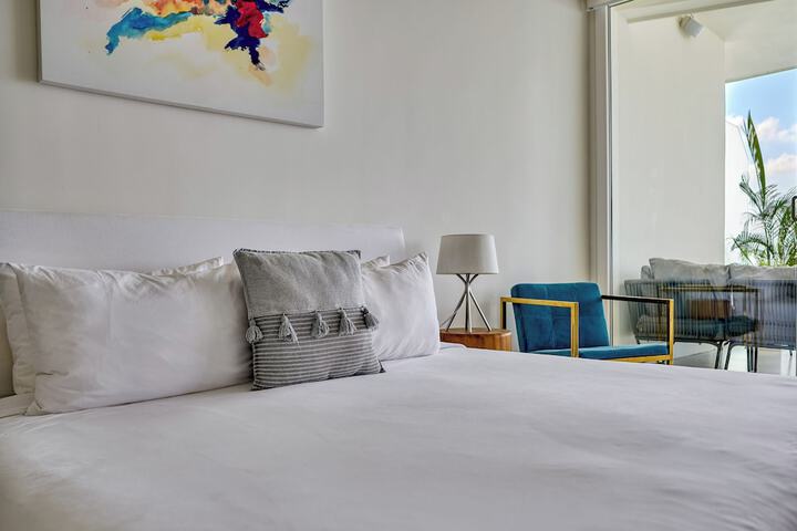Room 40 of 270