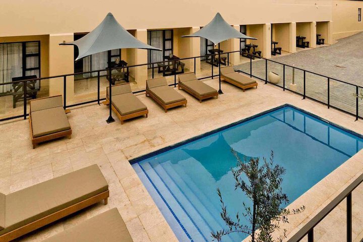 Pool Hotel