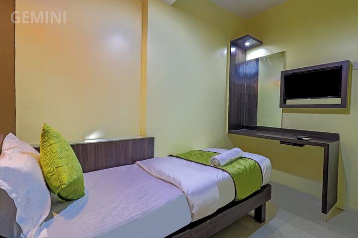 Room 5 of 24
