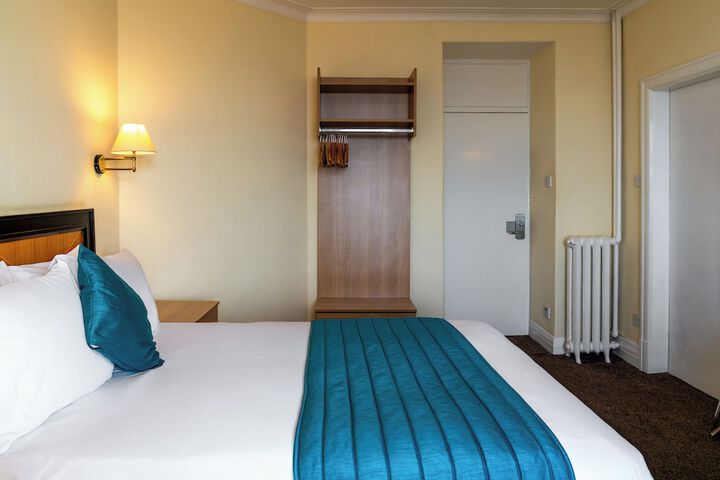 Room 20 of 68