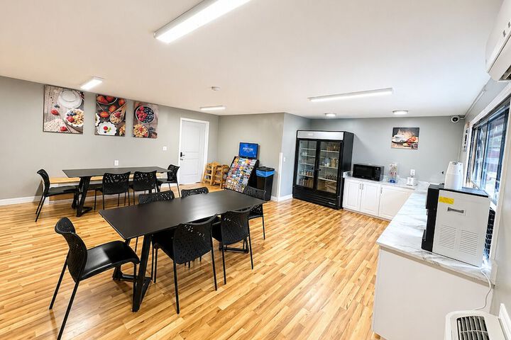 Breakfast area