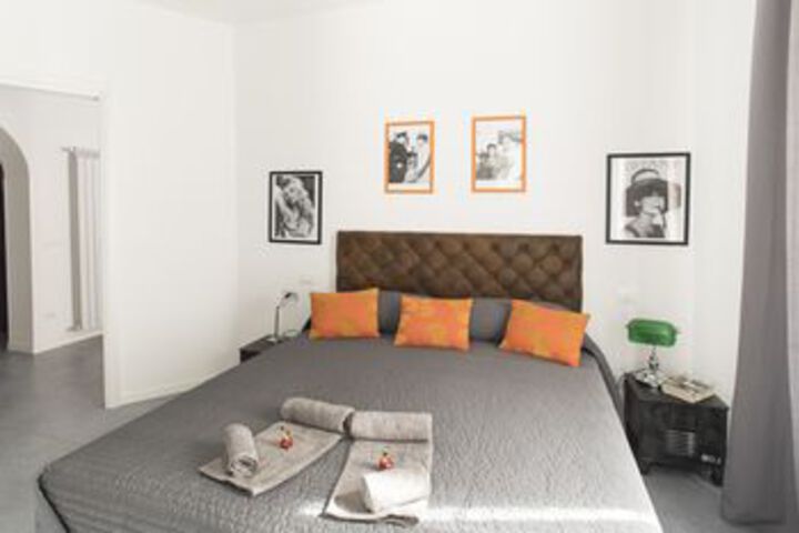 Room 5 of 30