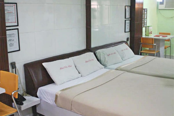Room 15 of 25