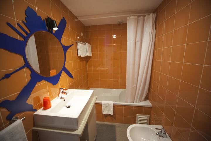 Room 19 of 26