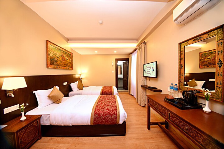 Room 4 of 67
