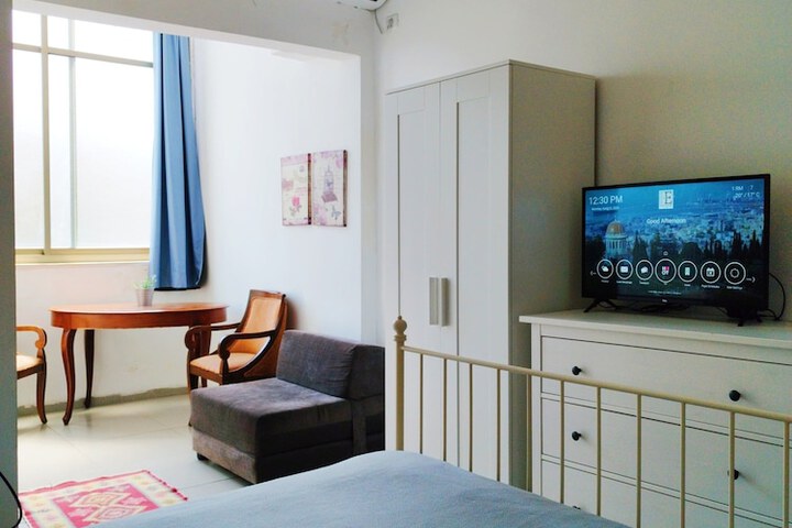Room 19 of 54