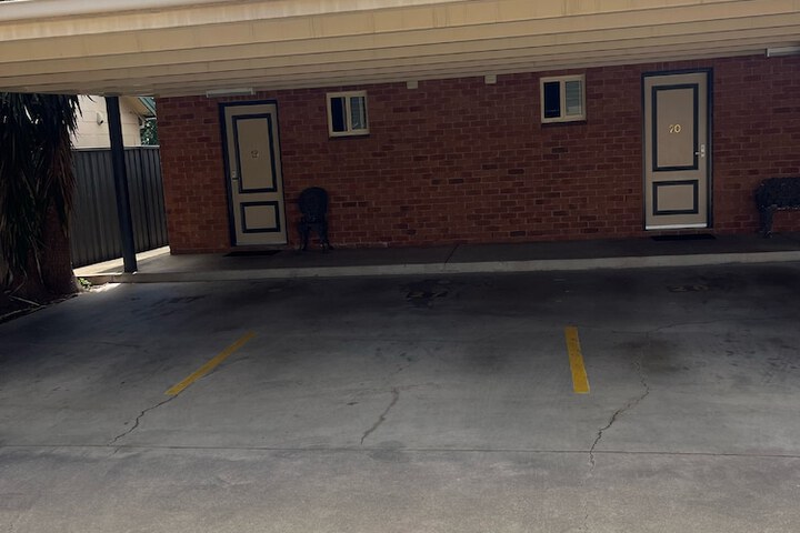 Room 15 of 40