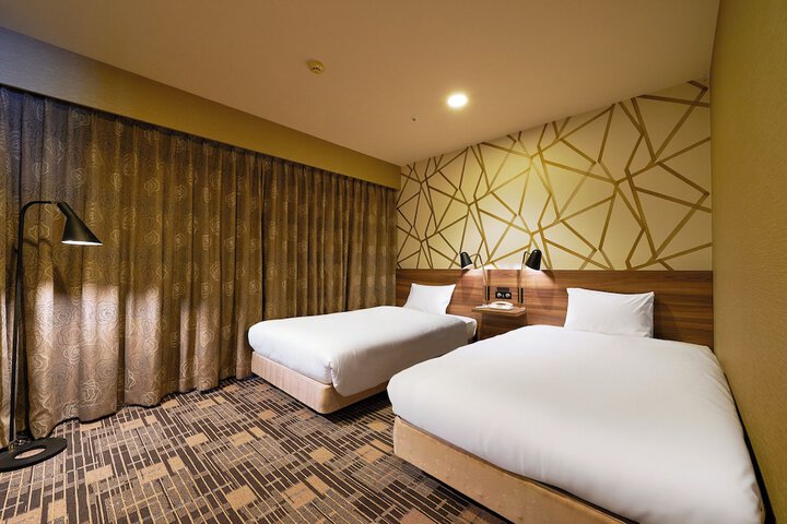Room 17 of 41