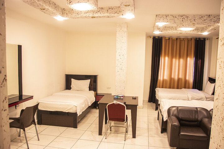Room 3 of 29